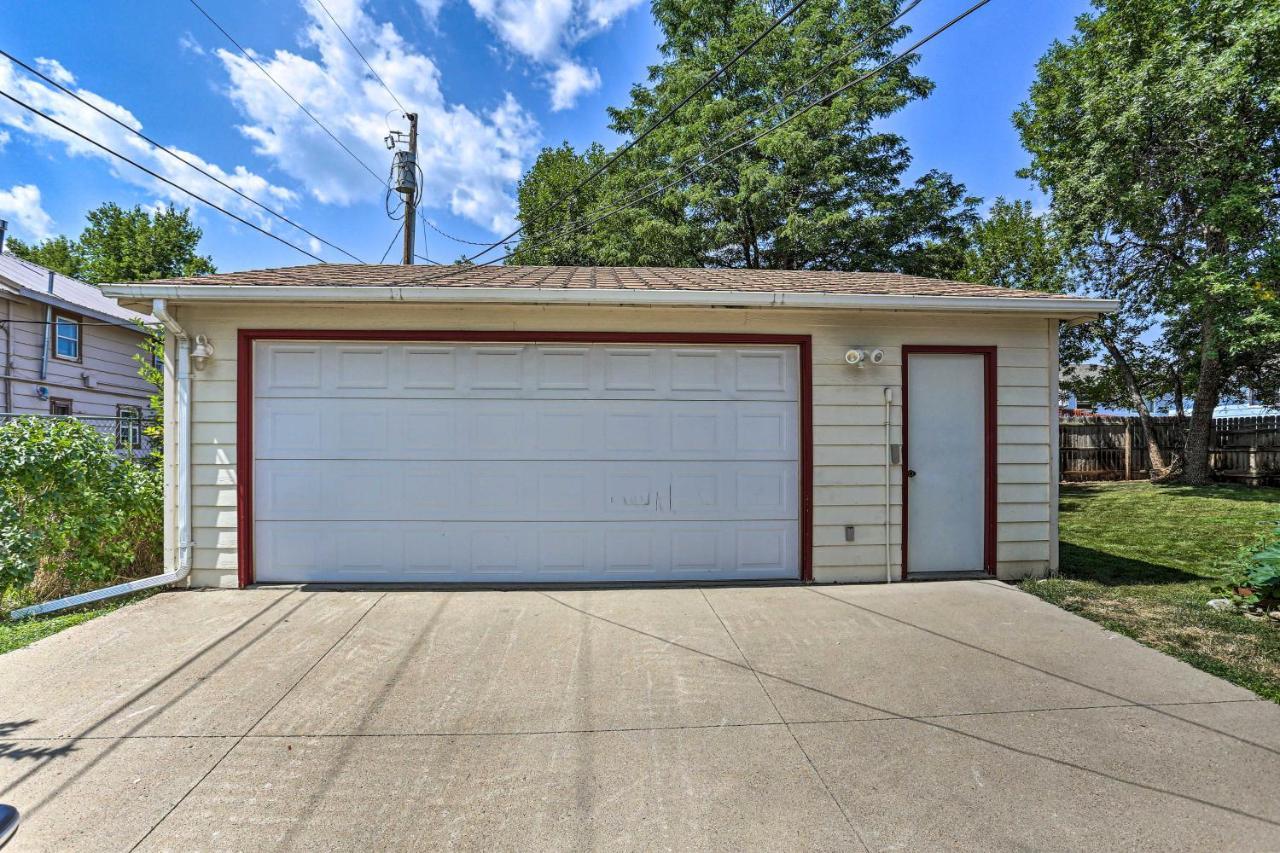 Centrally Located Sturgis Apt On Main St With Garage Экстерьер фото